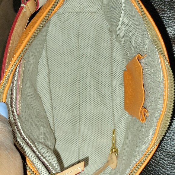 Dooney & Bourke orange purse - Picture 4 of 5